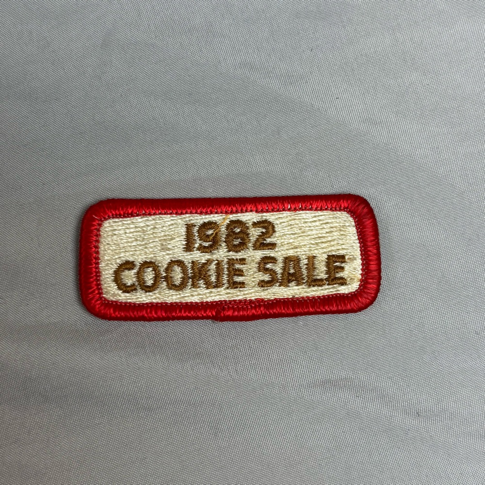Vintage Girl Scouts Cookie Sale 1982 Patch‎